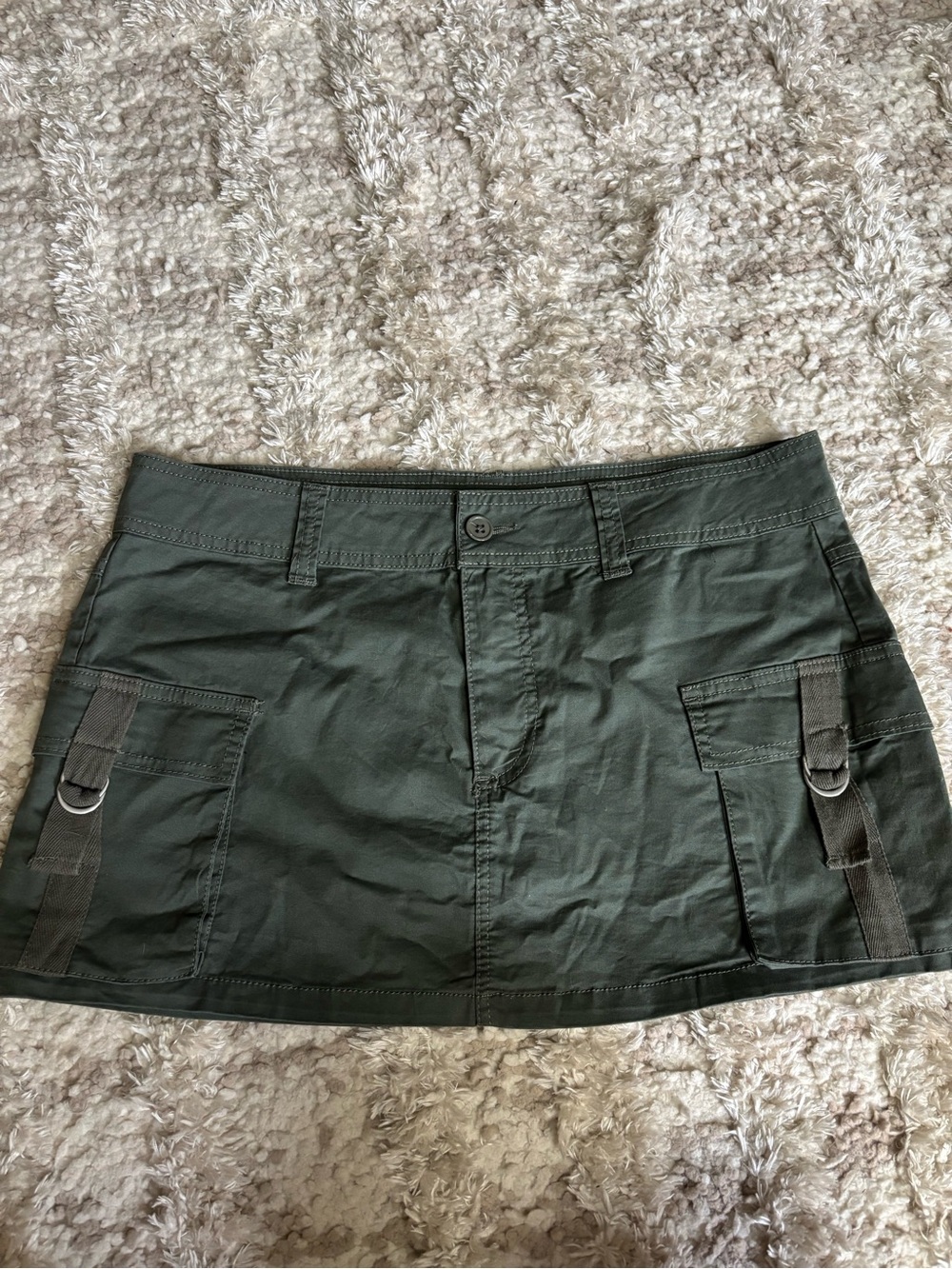 Vanilla Star cargo skirt size medium